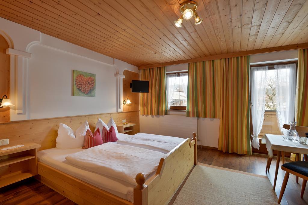 Huettschmiedhof Villa Kossen Room photo