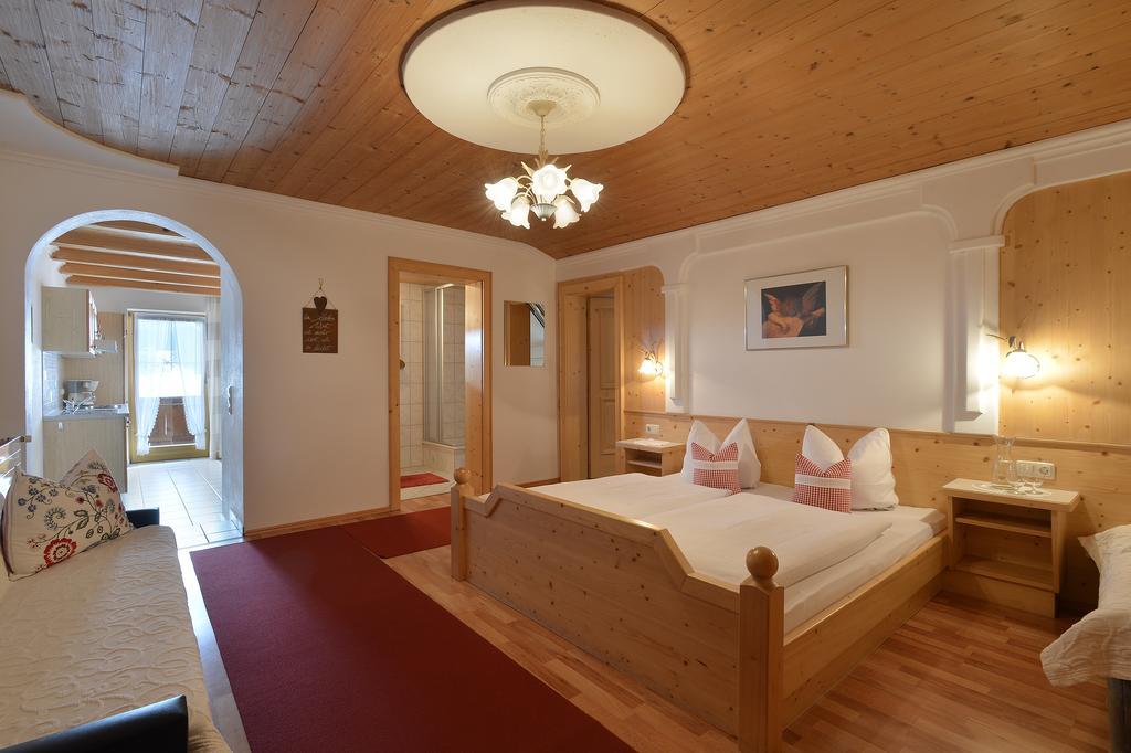 Huettschmiedhof Villa Kossen Room photo