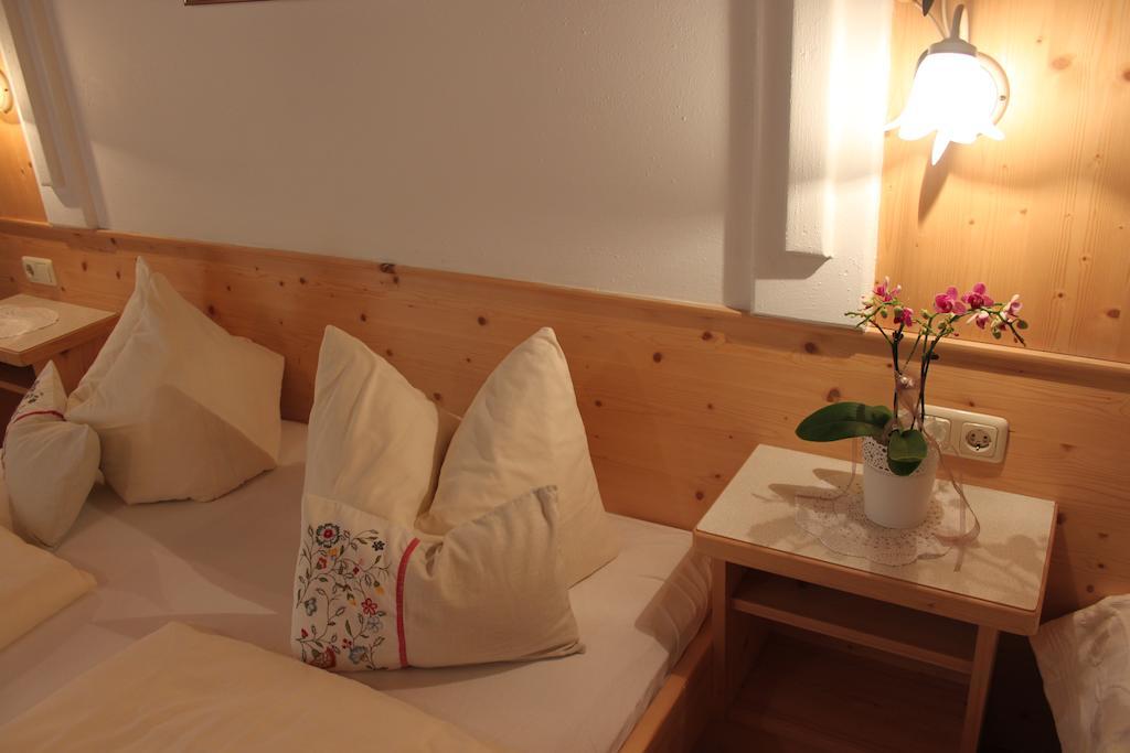 Huettschmiedhof Villa Kossen Room photo